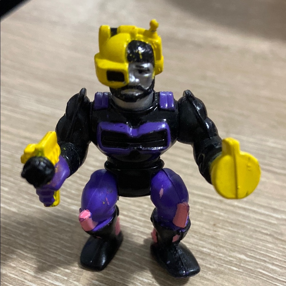 1992 Galoob Toys Z-Bots Krobarr Series 1 Copbots Figure